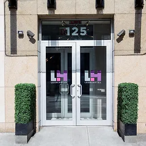 Leon Les 3* New York